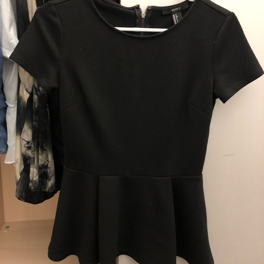 Black Peplum Top!